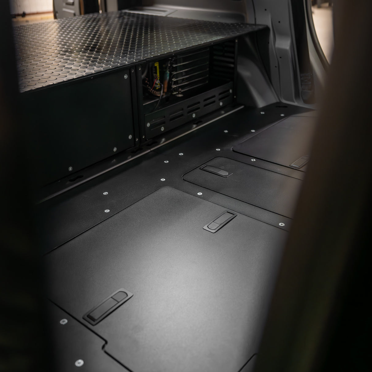 Buzz Smart Floor Half Kit - Rear Seat Delete